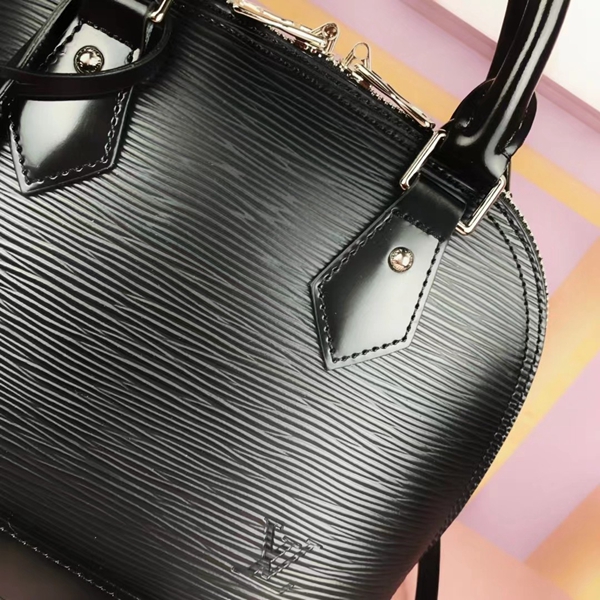 ルイヴィトンバッグ角部分ディテール